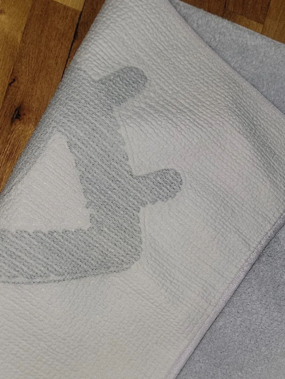 Black and White Eye Bath Rug - Plush Home Bath Accent